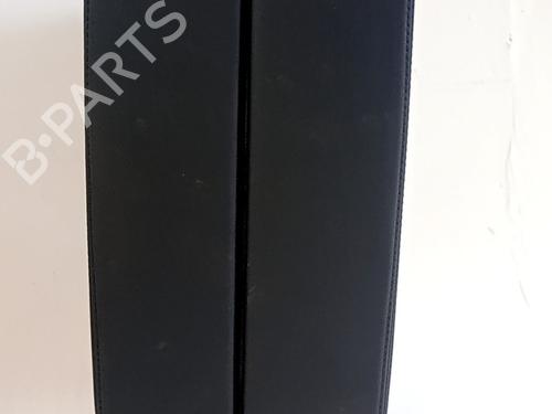 Used Armrest / Center console Armrest / Center console CITROËN C5 AIRCROSS (A_) 1.2 Hybrid 136 (ARHPYJ) (136 hp) 33764189 33764189