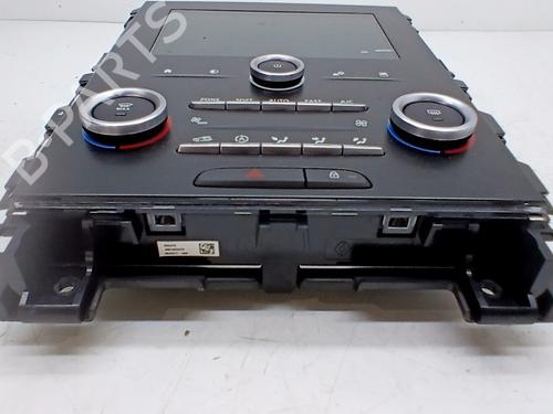 Display RENAULT MEGANE IV Hatchback (B9A/M/N_) 1.5 dCi 110 (B9A3) | BP38417006C48 - Image 3