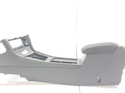 Used Armrest / Center console VW GOLF VII (5G1, BQ1, BE1, BE2) 1.6 TDI (115 hp) 29024695