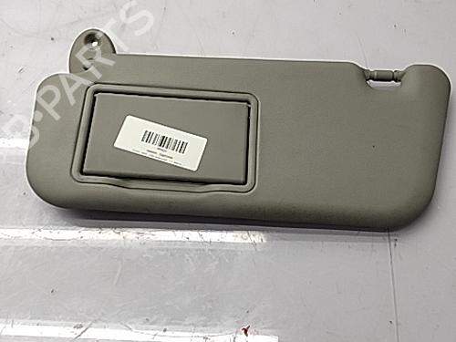 Used Left sun visor TOYOTA YARIS (_P13_) 1.5 (NSP131_) (112 hp) 30772319