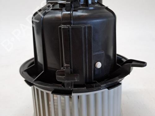 Heater blower motor OPEL CROSSLAND X / CROSSLAND (P17, P2QO) 1.2 (75) | BP26451009M62 