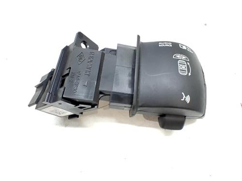 Used Switch RENAULT LAGUNA III (BT0/1) 2.0 dCi (BT01, BT08, BT09, BT0E, BT0K, BT12, BT1C, BT1D,... (150 hp) 30526397