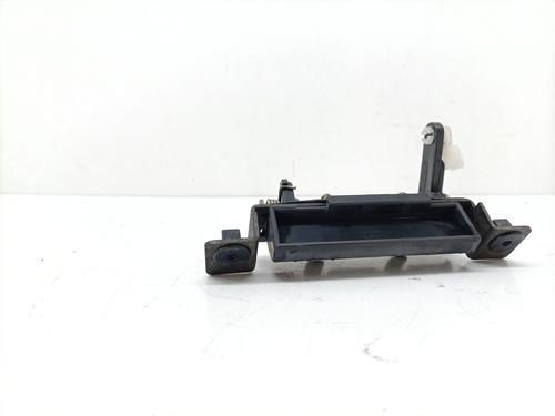Used Tailgate handle HYUNDAI TRAJET (FO) 2.0 CRDi (113 hp) 27557192