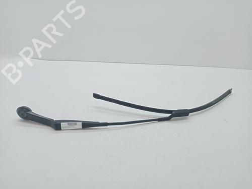 Used Front windshield wiper arm FORD FOCUS III Turnier 1.6 TDCi (115 hp) 23355501