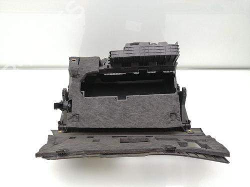 Used Glove box AUDI Q2 (GAB, GAG) 1.6 TDI (115 hp) 23384352