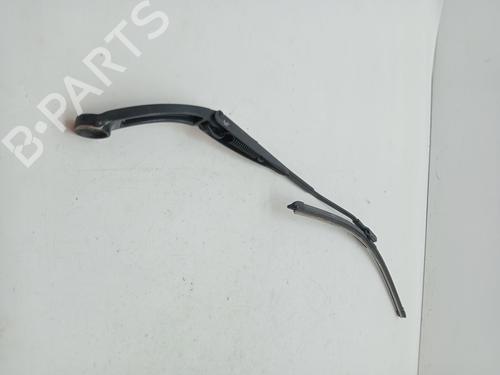 Used Front windshield wiper arm DACIA DOKKER MPV (KE_) 1.5 dCi (KEAJ, KEAH) (90 hp) 23357907