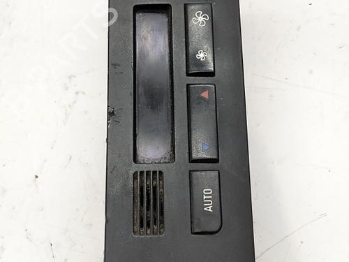 Used Climate control Climate control BMW 3 (E46) 320 d (136 hp) 40550376 40550376