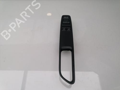 Raamschakelaar links voor RENAULT CLIO IV (BH_) 1.5 dCi 75 (75 hp) 25737731
