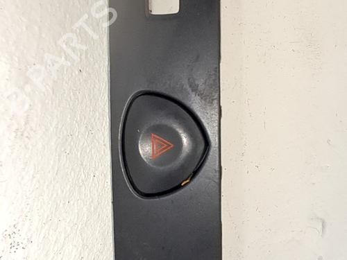 Advarselsbryter Advarselsbryter RENAULT CLIO II (BB_, CB_) 1.5 dCi (B/CB07) (65 hp) 34182393 34182393