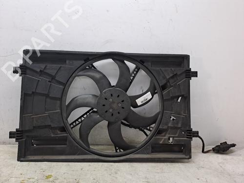 Used Radiator fan SEAT LEON (5F1) 2.0 TDI (150 hp) 23366283