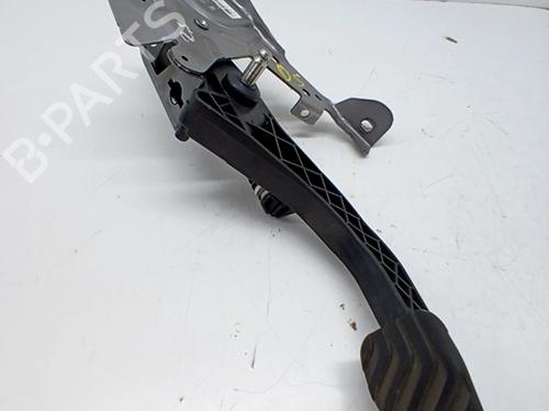 Used Clutch pedal RENAULT SCÉNIC IV (J9_) 1.7 Blue dCi 120 (J9A7, J9A8) (120 hp) 29302438