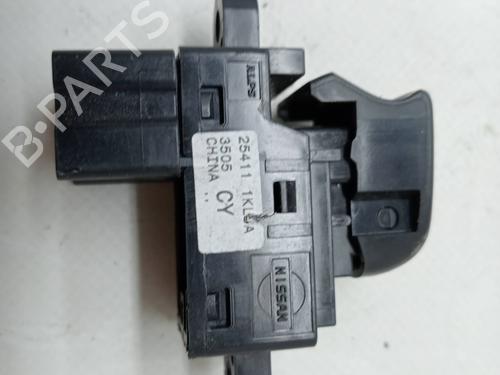 Used Left rear window switch NISSAN LEAF (ZE1) Electric (150 hp) 23351335
