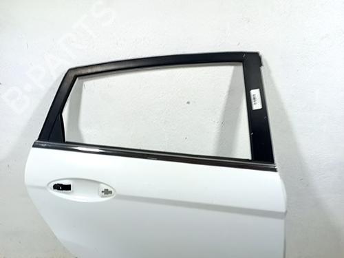Dør højre bagtil Dør højre bagtil FORD FIESTA VI (CB1, CCN) 1.6 TDCi (95 hp) 33760521 33760521
