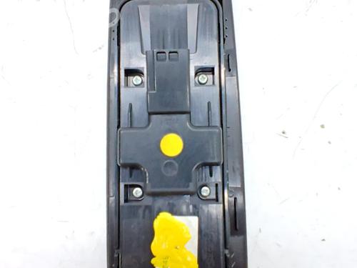 Left front window switch VOLVO V40 Cross Country (526) D2 | BP36321442I27 - Image 2