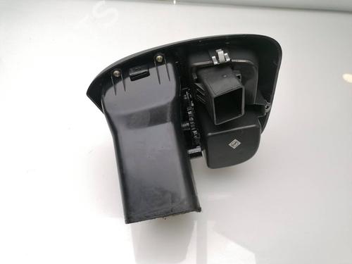 Used Air vent PEUGEOT BOXER Van (244) 2.8 HDi (126 hp) 23938630