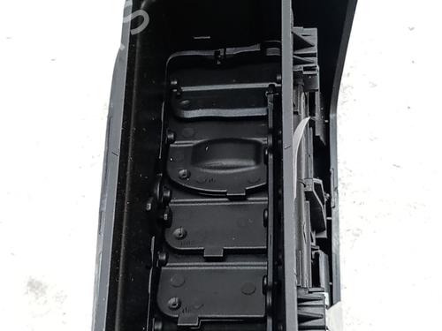 air-vent-peugeot-rifter-2018-38417261 main image