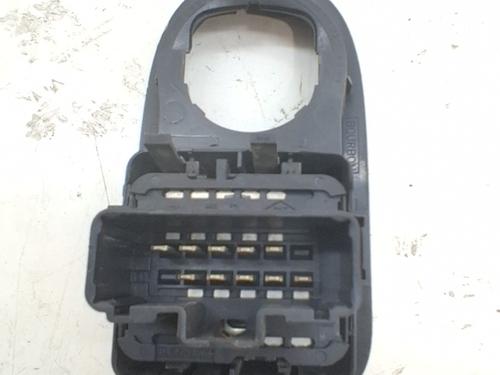 Used Left front window switch Left front window switch 39557930 39557930