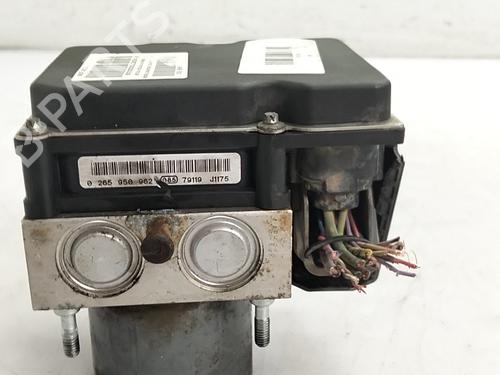 abs-pump-citroen-c4-picasso-i-mpv-ud_-2006-2007-2008-2009-2010-2011-2012-2013-2014-2015-36406988 main image