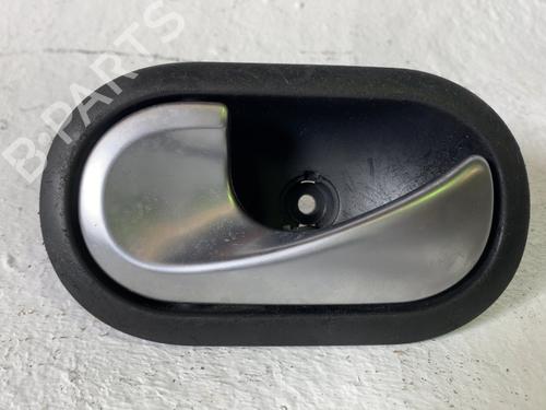 Used Rear left interior door handle Rear left interior door handle RENAULT SCÉNIC II (JM0/1_) 1.9 dCi (JM0G, JM12, JM1G, JM2C) (120 hp) 40119455 40119455