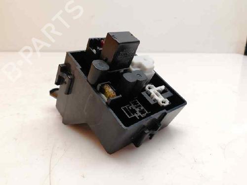 Fuse box TOYOTA RAV 4 II (_A2_) 2.0 D 4WD (CLA20_, CLA21_, CLA20R, CLA21R) | BP23650042E1 