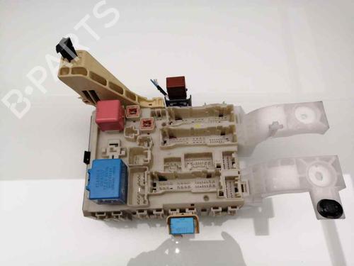 Zekeringkast TOYOTA YARIS (_P9_) 1.33 VVT-i (NSP90_, NSP90R) (99 hp) 23454039