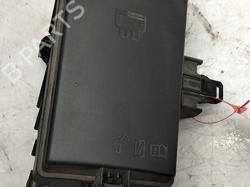 Used Fuse box Fuse box VW GOLF VII (5G1, BQ1, BE1, BE2) e-Golf (136 hp) 35752935 35752935