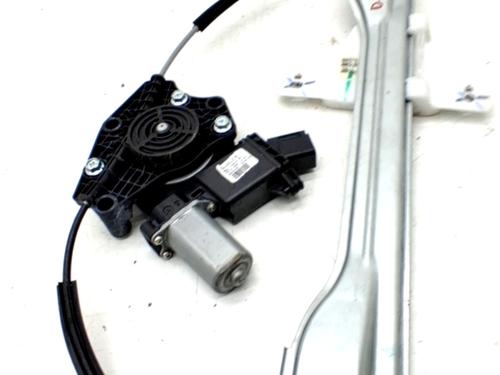 Vindusheismekanisme venstre foran MG MG ZS SUV (AZS1) 1.5 VTi (106 hp) 31801907