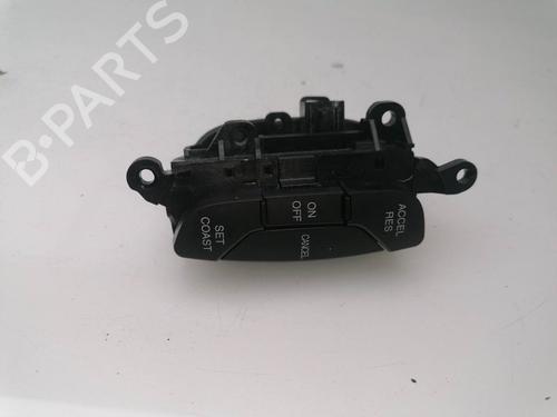 Used Steering wheel controls RENAULT KOLEOS I (HY_) 2.0 dCi 4x4 (HY0K) (150 hp) 23939931