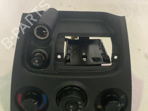 Used Climate control Climate control HYUNDAI SANTA FÉ I (SM) 2.4 16V 4x4 (146 hp) 33766255 33766255