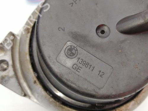 Used Engine mount BMW 3 (E90) 318 d (136 hp) 23449467