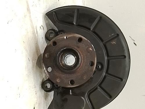 Used Left front steering knuckle Left front steering knuckle 39136634 39136634