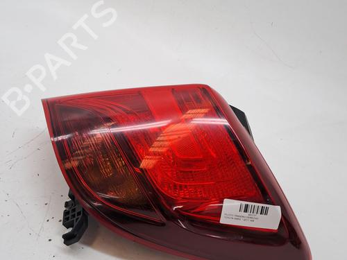 Used Right taillight TOYOTA YARIS (_P13_) 1.0 (KSP130_, KSP130) (69 hp) 26950585