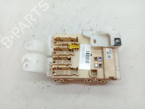 Used Fuse box TOYOTA AURIS (_E18_) 1.4 D-4D (NDE180_, NDE180R) (90 hp) 23354961
