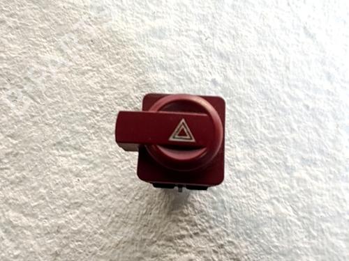 Used Warning switch CITROËN C4 Coupe (LA_) 1.4 16V (88 hp) 29992348