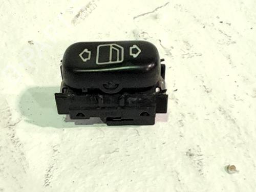 Used Switch Switch MERCEDES-BENZ CLK Convertible (A208) CLK 200 (208.435) (136 hp) 33772467 33772467