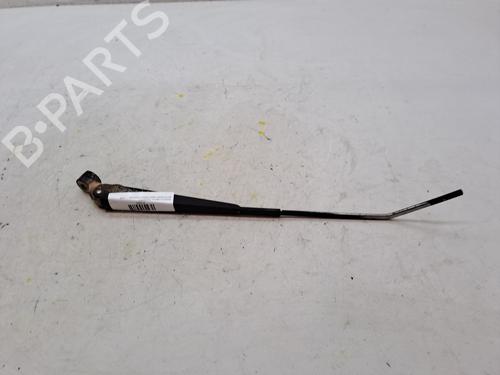 Used Rear windshield wiper arm MITSUBISHI PAJERO CLASSIC (V2_W, V6_W, V7_W) 2.5 TD (V24W) (115 hp) 23361690