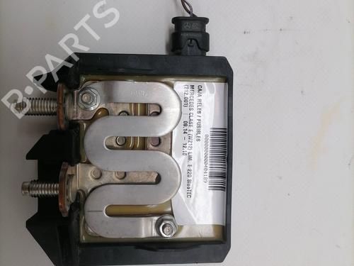 Used Fuse box MERCEDES-BENZ E-CLASS (W212) E 220 CDI / BlueTEC (212.001, 212.002) (170 hp) 23348898