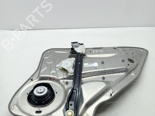 Rudehejsemekanisme venstre bagtil MERCEDES-BENZ C-CLASS (W204) C 200 CGI (204.048) (184 hp) 23348840