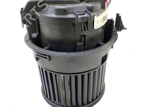 Varmeblæser PEUGEOT 2008 I (CU_) 1.5 BlueHDI 120 (120 hp) 32106536