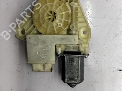 Used Right rear window motor VW GOLF VII Variant (BA5, BV5) 1.6 TDI (110 hp) 32159860