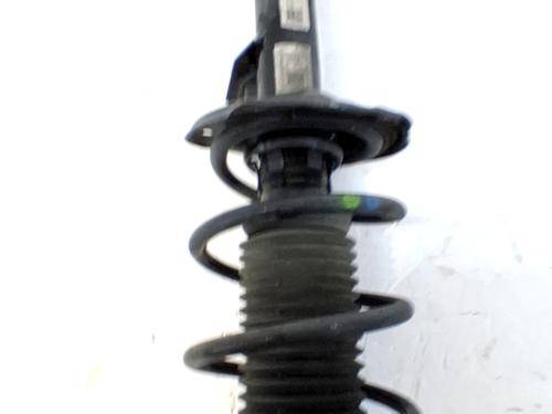 Højre fortil støddæmper Højre fortil støddæmper VW GOLF VII (5G1, BQ1, BE1, BE2) 1.6 TDI (105 hp) 33762298 33762298