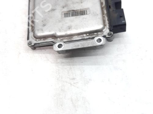 Used Engine control unit (ECU) Engine control unit (ECU) CITROËN C5 III (RD_) 2.0 HDi 140 (RDRHF8, RDRHFA, RDRHA8, RDRHAJ) (140 hp) 36257985 36257985