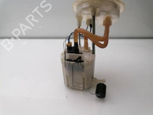 Used Fuel pump BMW 3 Touring (F31) 318 d (143 hp) 23941258