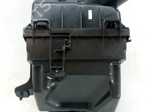 Luftfilter kasse Luftfilter kasse TOYOTA YARIS (_P21_, _PA1_, _PH1_) 1.6 GR 4WD (GXPA16) (261 hp) 35752613 35752613