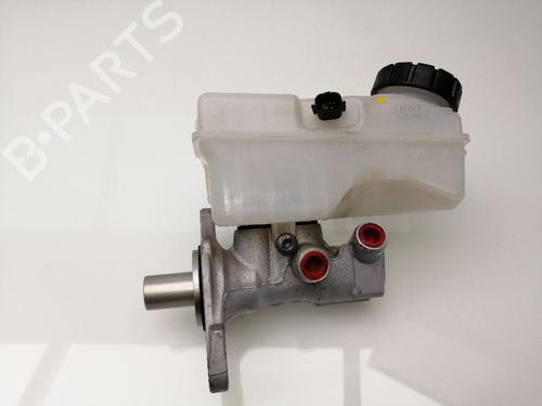 Used Brake master cylinder DACIA SANDERO II 1.5 dCi 75 / Blue dCi 75 (B8JW, B8M4, B8AH, B8M7, B8M6) (75 hp) 23449619