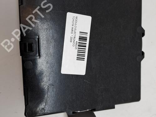 Used Electronic module TOYOTA YARIS (_P13_) 1.5 Hybrid (NHP130_, NHP130) (101 hp) 23363073