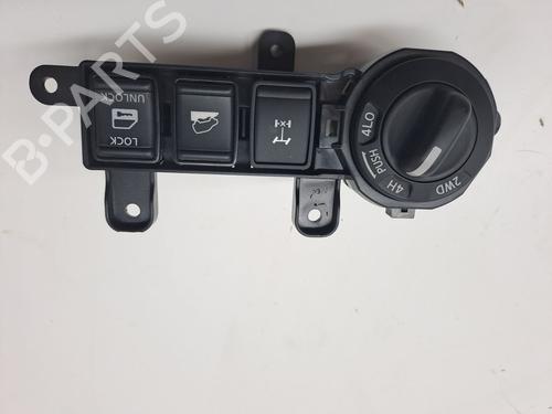 Used Switch NISSAN NAVARA NP300 Platform/Chassis (D23) 2.3 dCi 4x4 (163 hp) 23365173