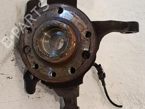 Used Right front steering knuckle Right front steering knuckle OPEL ZAFIRA A MPV (T98) 1.8 16V (F75) (125 hp) 33815780 33815780