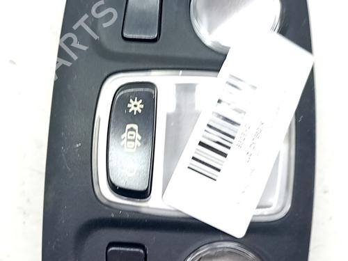 Innenleuchte für OPEL CORSA F (P2JO) 1.2 Turbo Hybrid (68) (136 hp) 31701478