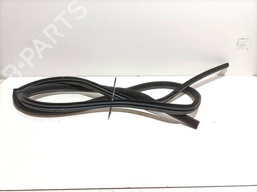 Used Rubber door seal BMW 5 (E60) 520 d (163 hp) 25987006